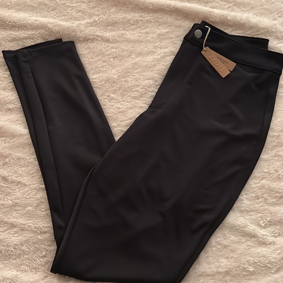 SKIMS Disco Pants - Picture 2 of 4